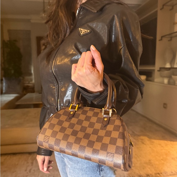 Louis Vuitton Damier Ribiera mini with garment bag cute bag for going out dinner - Picture 5 of 13